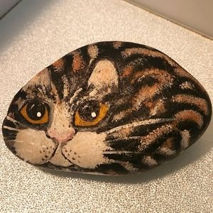 Aina Lindell signed stone‎ painting tabby cat with original studio label